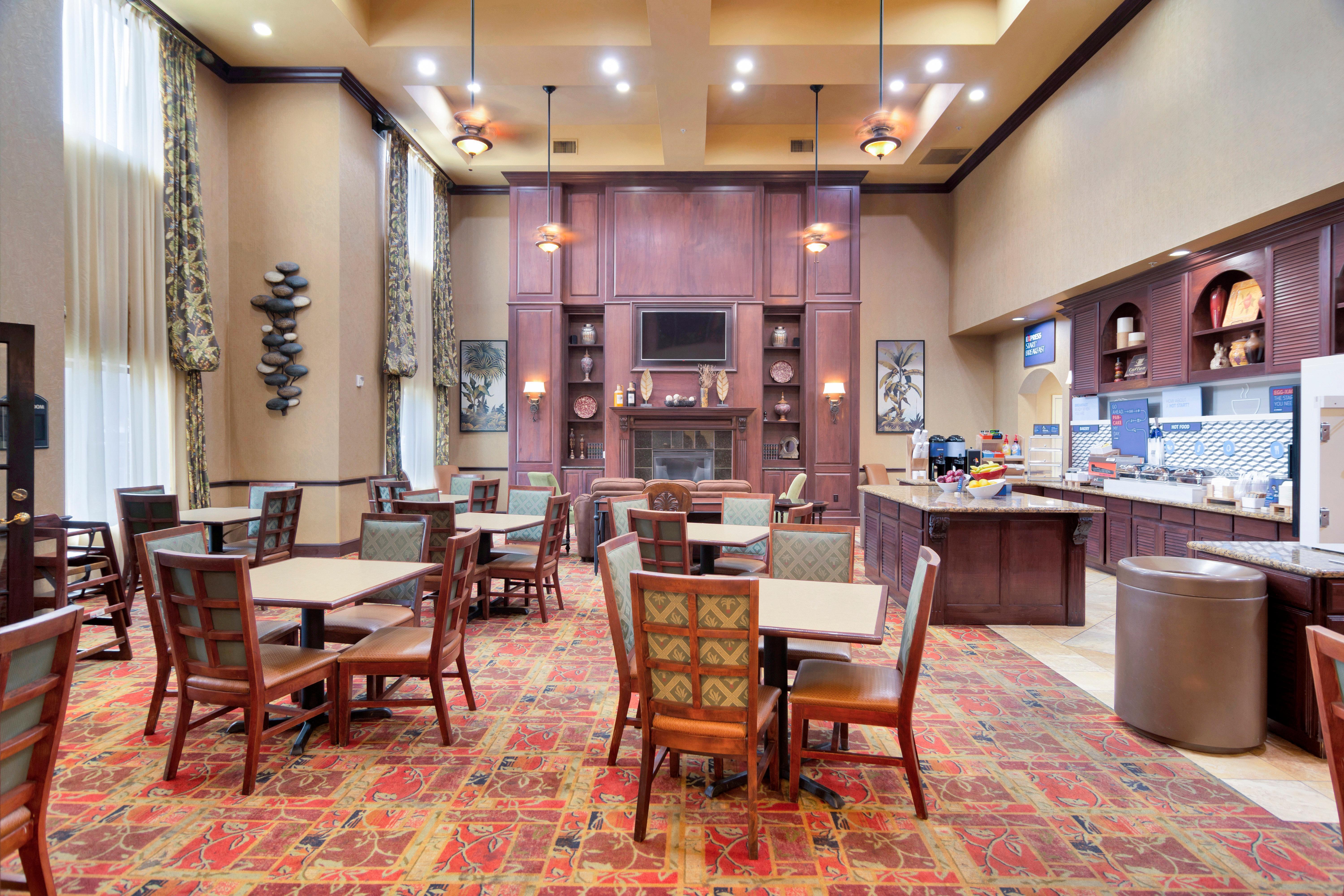 Holiday Inn Express Hotel & Suites Dfw West - Hurst By Ihg Kültér fotó